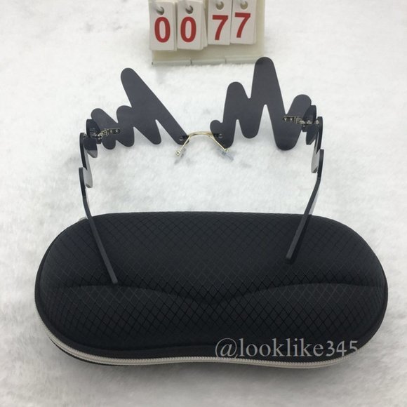 Fashion Retro Vintage Sunglasses - Picture 3 of 4